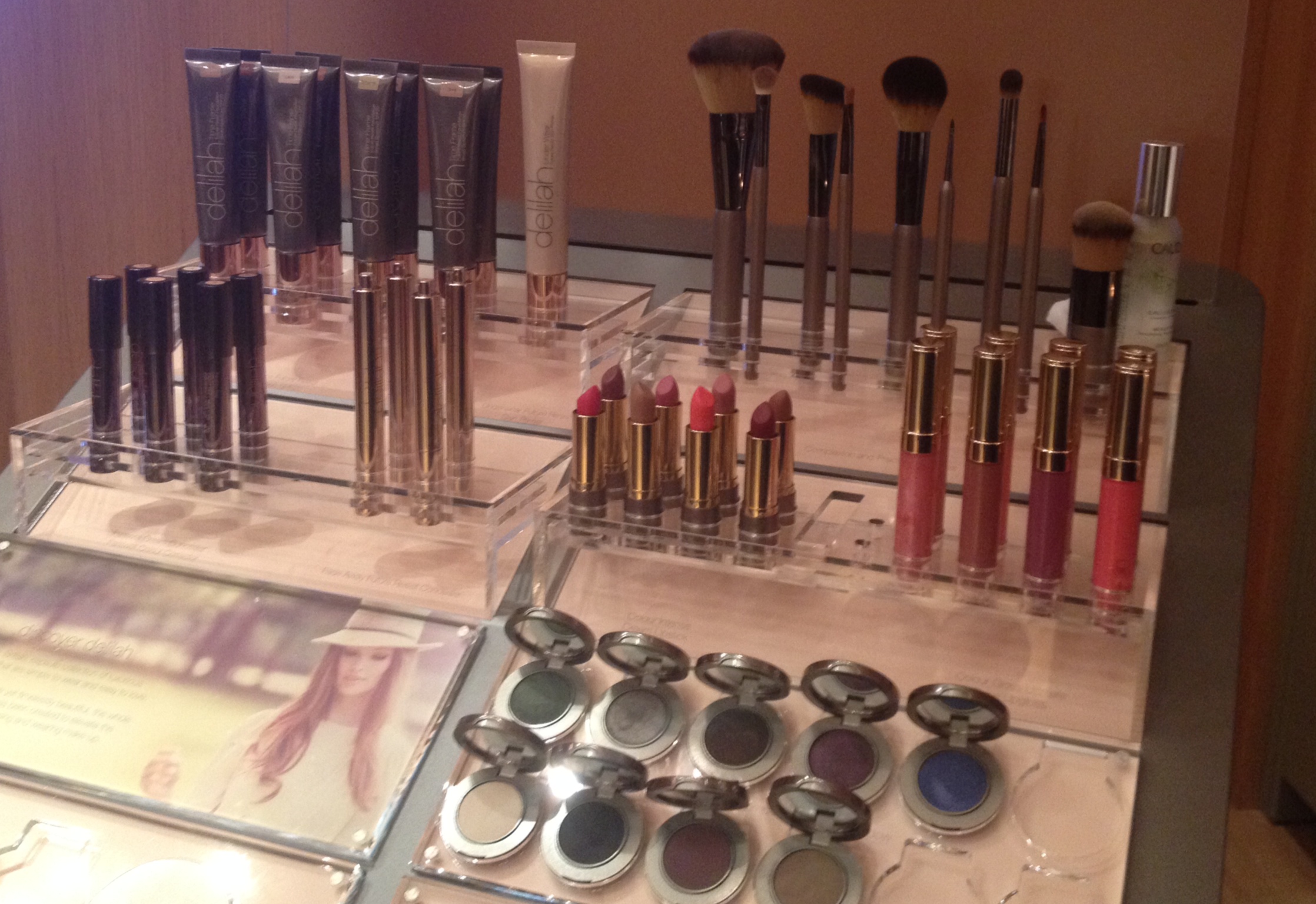Delilah Cosmetics - Rebecca Barnes